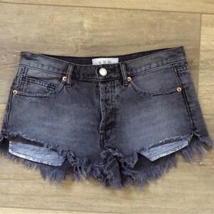 We The Free Women’s Distressed Cutoff Button Fly Black Wash Denim Shorts Size 25